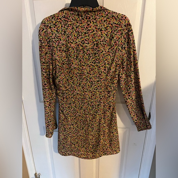 Floral Summer LS Dress. NEVER WORN WITH TAGS - Picture 3 of 5